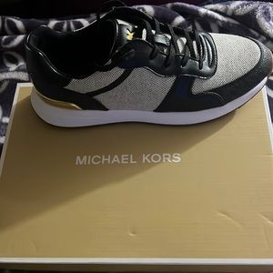 Michael Kors Jasmine Trainer Shoes, size 9